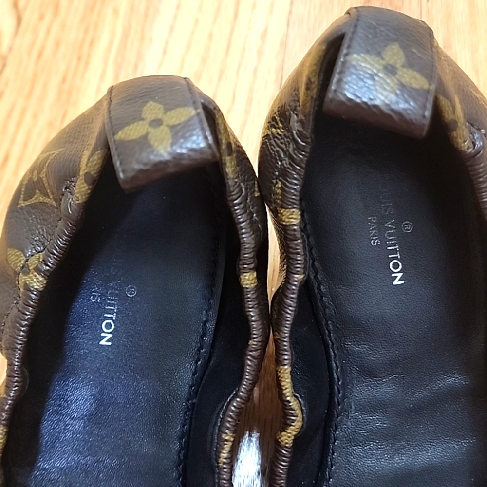Louis Vuitton Brown and Black Flats & Loafers - Picture 3 of 13